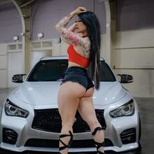 Nude