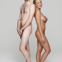  Nude