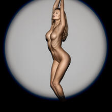  Nude