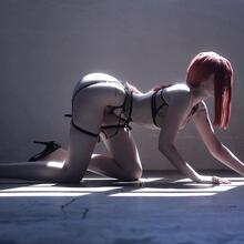  Nude