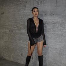  Nude