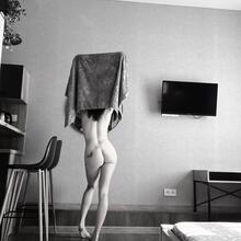  Nude