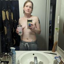  Nude