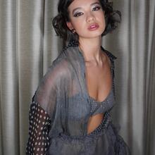  Nude