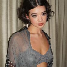  Nude