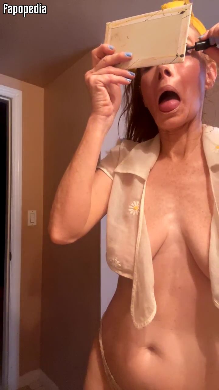 Phoebe Price Nude OnlyFans Leaks
