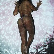  Nude