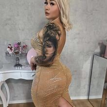  Nude