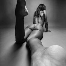  Nude