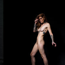  Nude