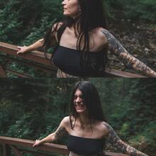  Nude