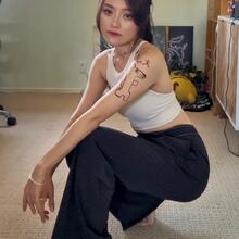 Nude
