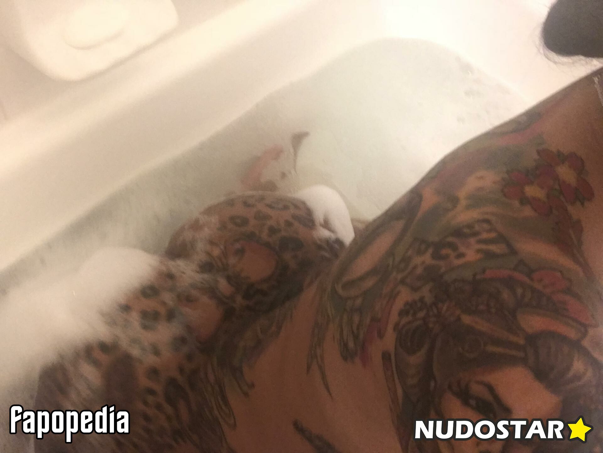 PrettyRedz Nude OnlyFans Leaks