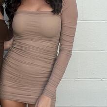 Nude