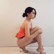  Nude