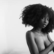  Nude