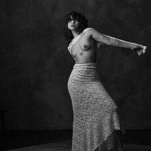  Nude