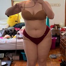  Nude