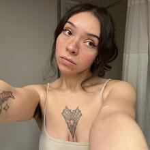  Nude