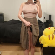  Nude