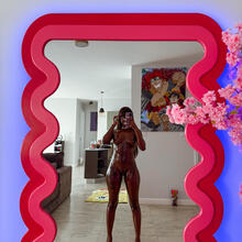  Nude