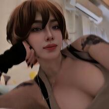  Nude