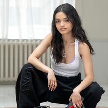  Nude