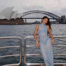  Nude