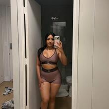  Nude