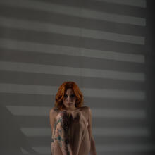  Nude