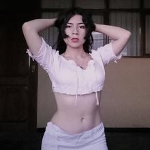  Nude