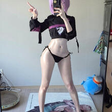  Nude