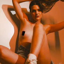  Nude