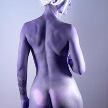  Nude