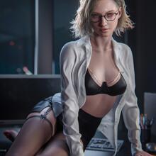  Nude