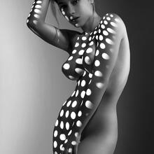  Nude
