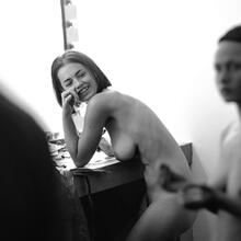  Nude