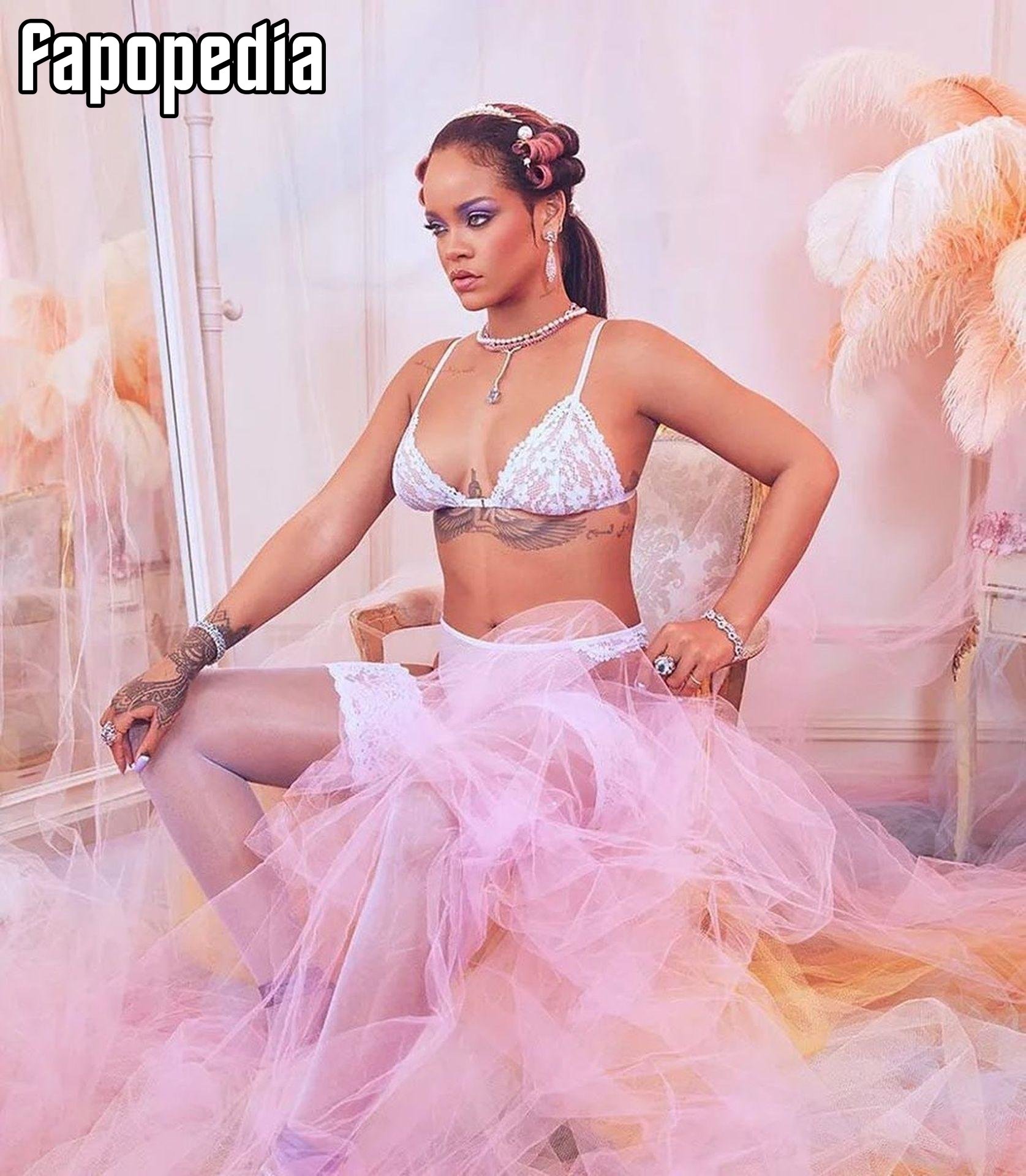 Rihanna Nude Leaks