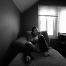  Nude