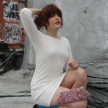  Nude