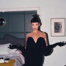  Nude