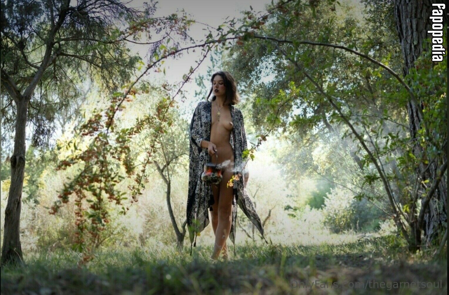Robincyn Nude