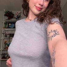  Nude