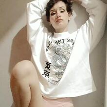  Nude