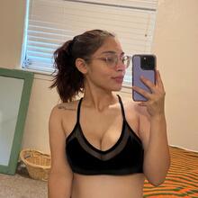  Nude