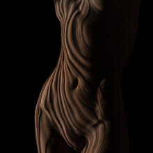  Nude