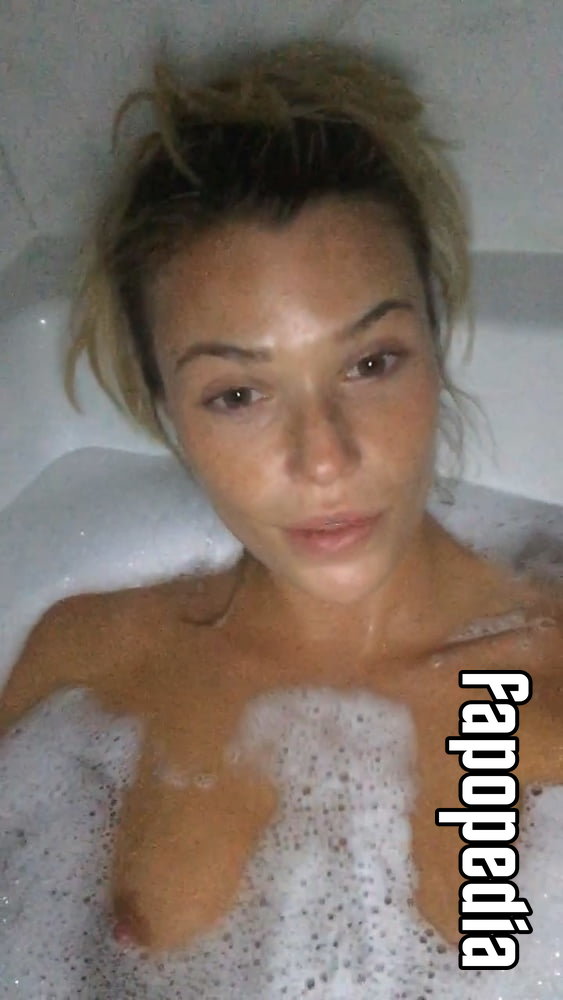 Samantha Hoopes Nude Leaks