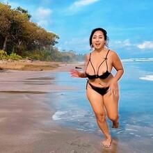  Nude