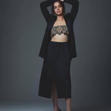  Nude