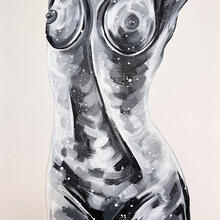  Nude